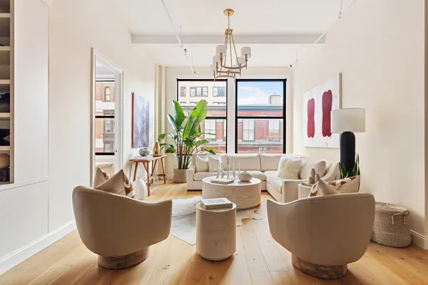 $2,650,000 | 222 Park Avenue South, Unit 8D | Flatiron