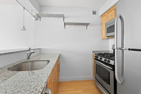 $720,000 | 516 West 47th Street, Unit S3E | Hell's Kitchen