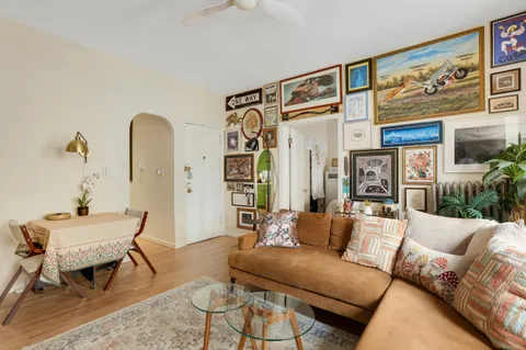 $649,000 | 242 West 104th Street, Unit 4EF | Upper West Side