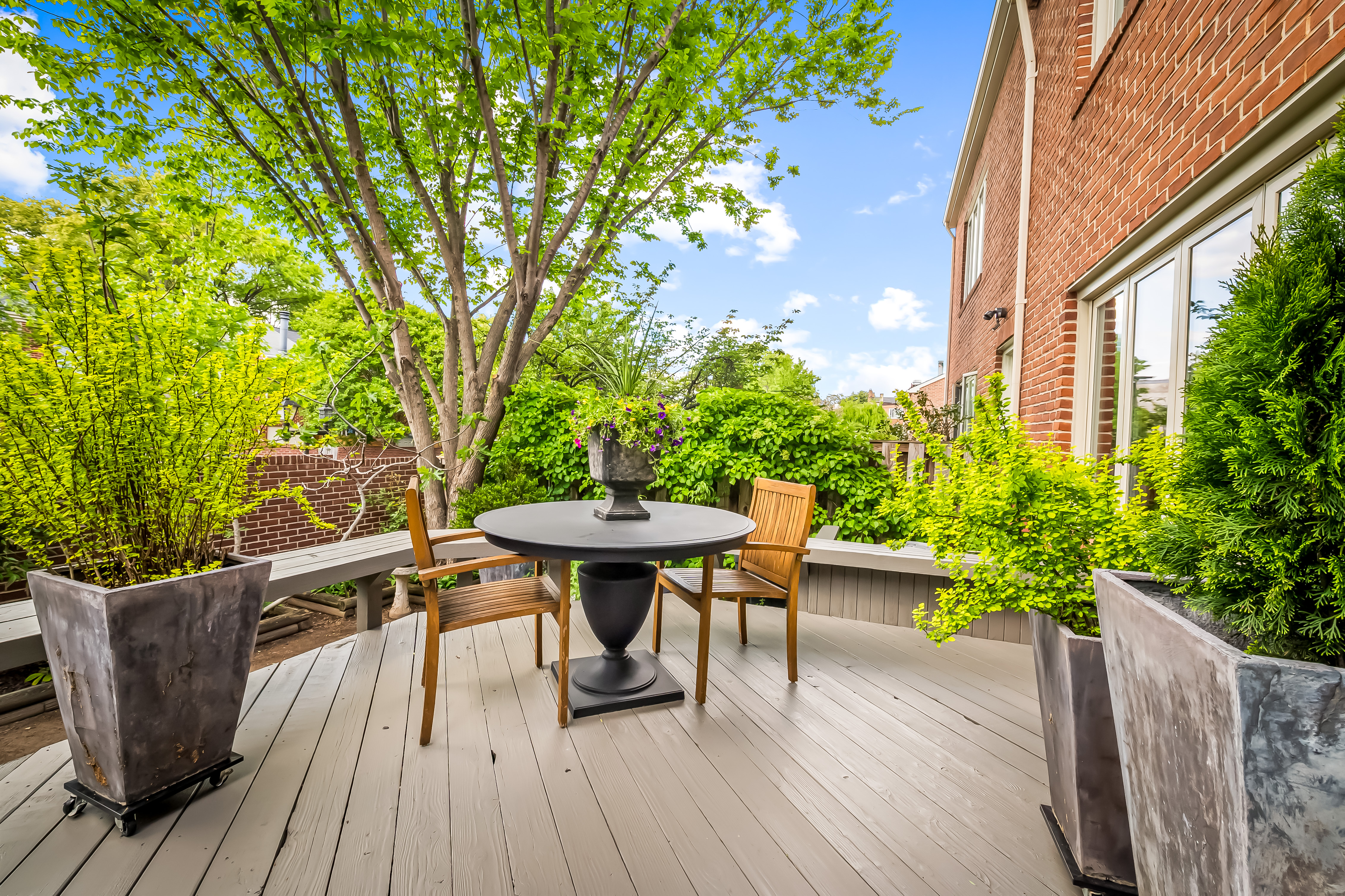 256 Waxter Way Baltimore, MD 21217 - Photo 3 of 78