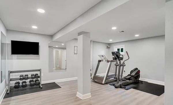 $8,750 | 4728 23rd Street North, Arlington, VA 22207