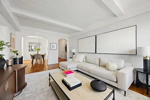 $1,550,000 | 110 West 86th Street, Unit 16B | Upper West Side