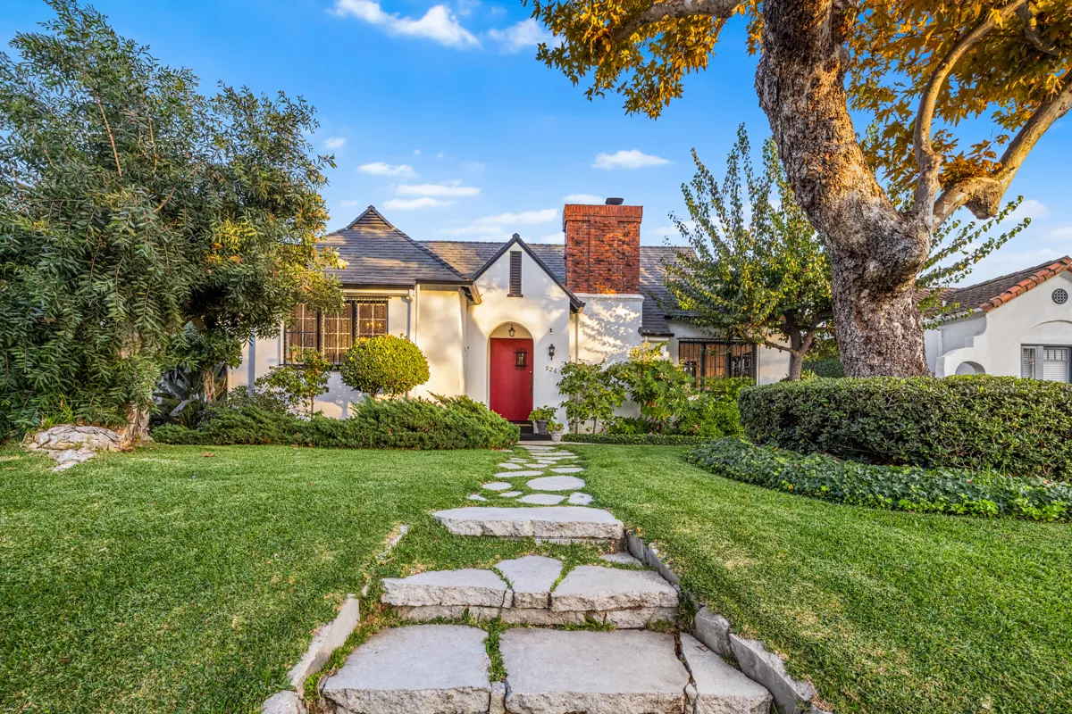$1,849,000 | 926 Burnside Avenue, Los Angeles, CA 90036