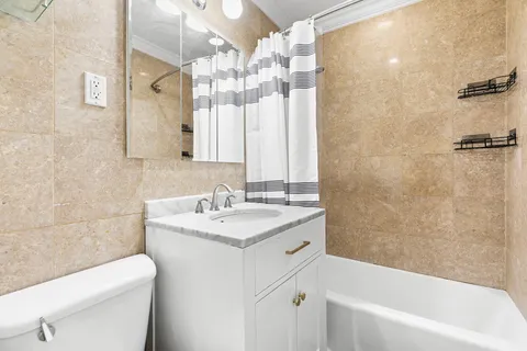 $3,250 | 643 9th Avenue, Unit 4D | Hell's Kitchen