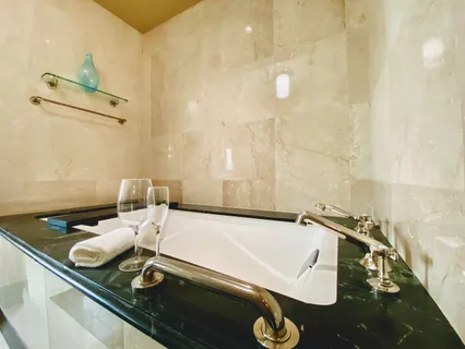 $3,850 | 55 Wall Street, Unit 615 | Financial District