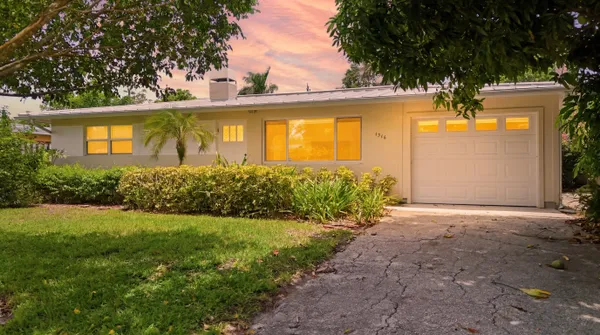 $699,900 | 1316 Rordon Avenue, Naples, FL 34103