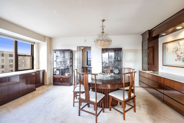 $3,995,000 | 11 East 86th Street, Unit PHA | Upper East Side