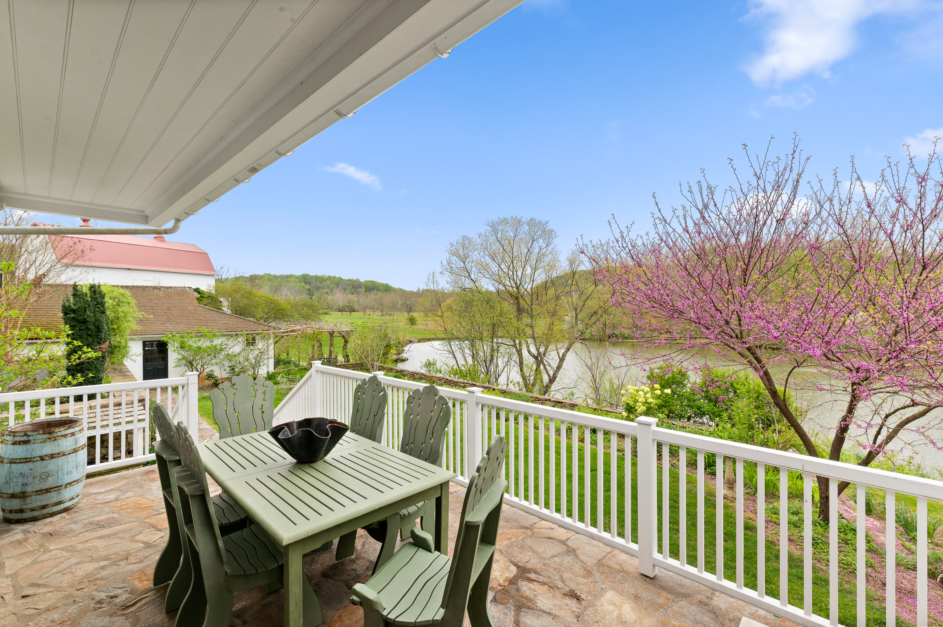 639 Church Road Malvern, PA 19355 - Photo 14 of 32 a view of a chairs and table in patio