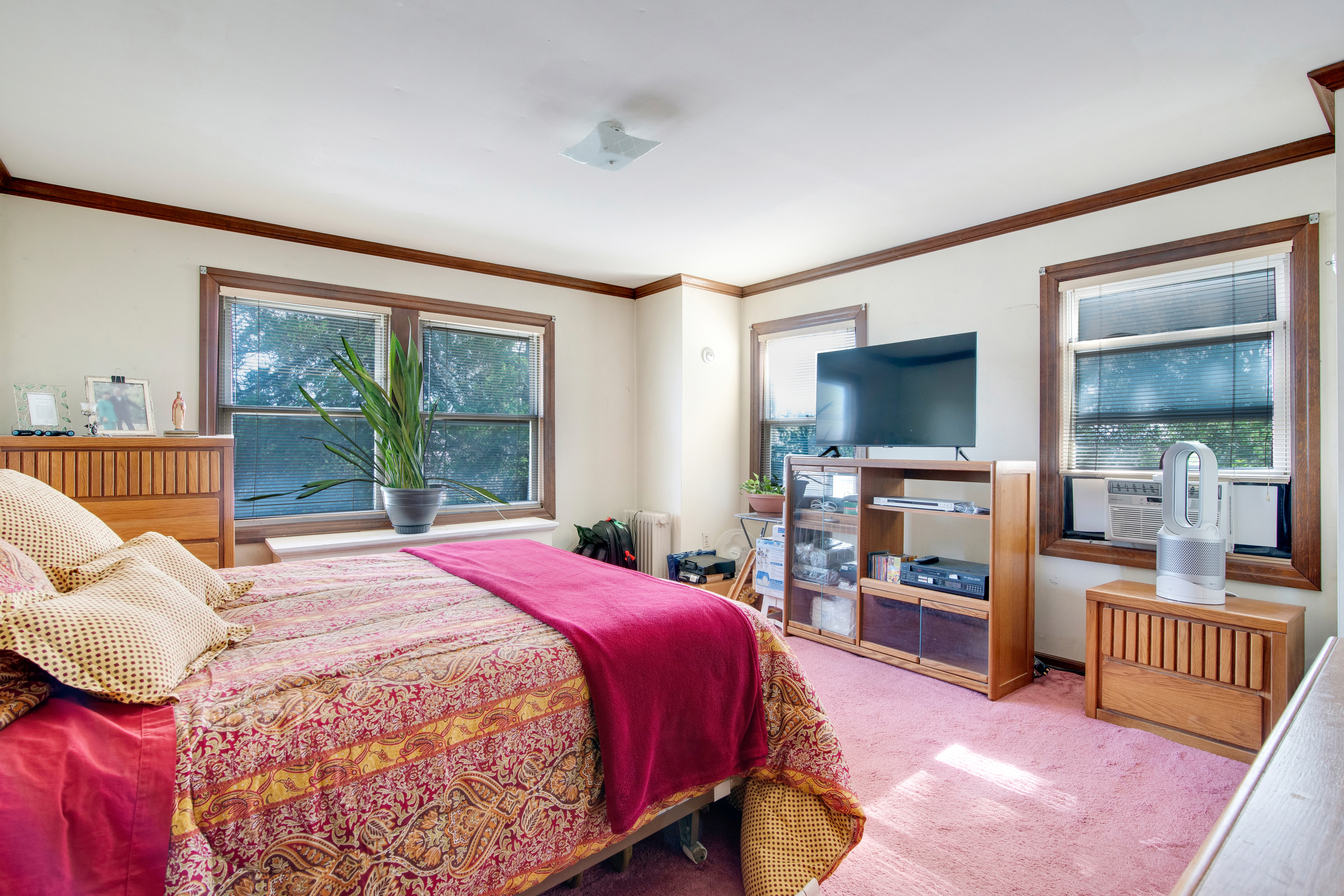 4499 Hylan Boulevard Staten Island, NY 10312 - Photo 14 of 26