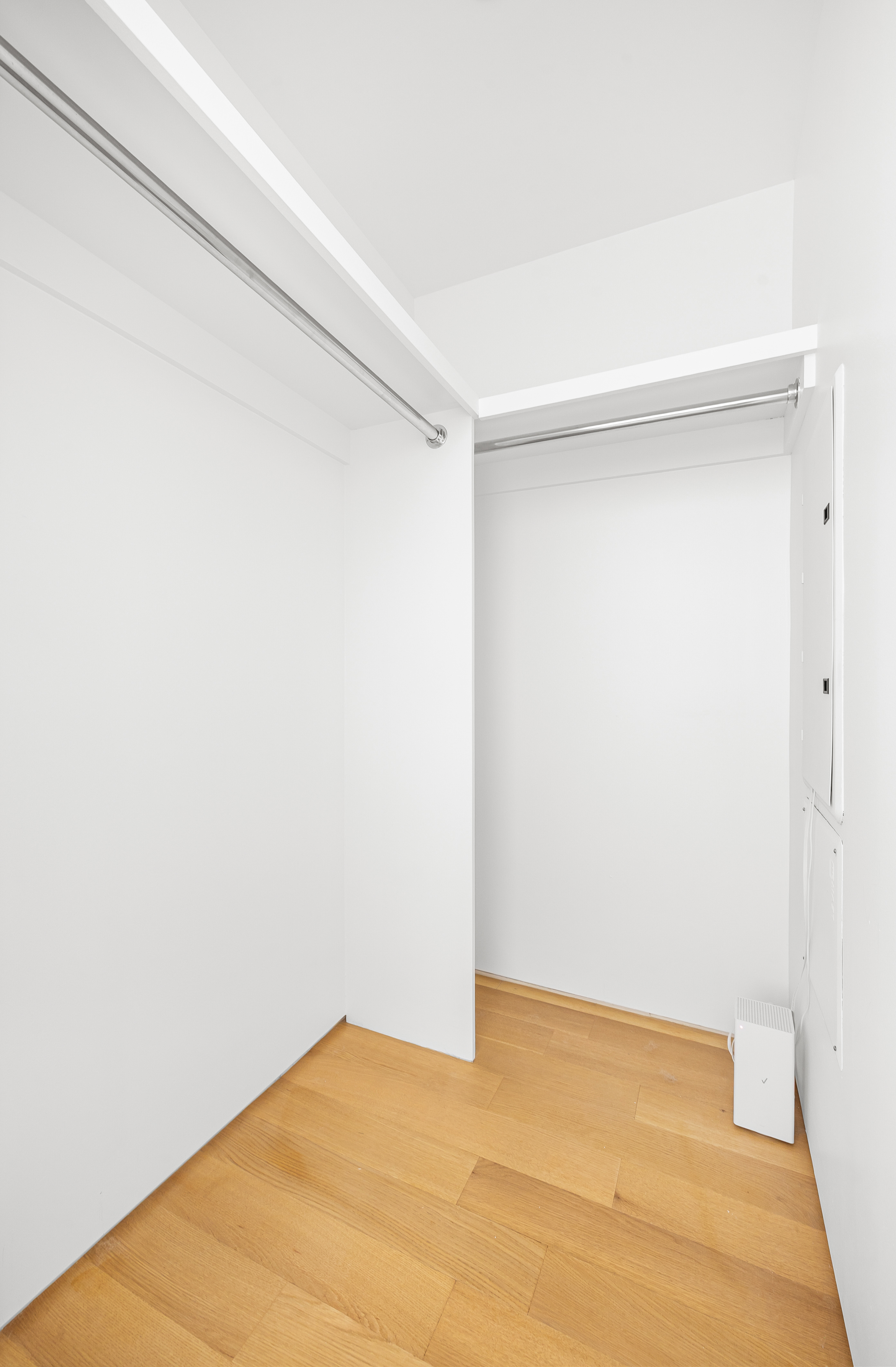 123 3rd Avenue, Unit 9C Manhattan, NY 10003 - Photo 11 of 16 a view of an empty room