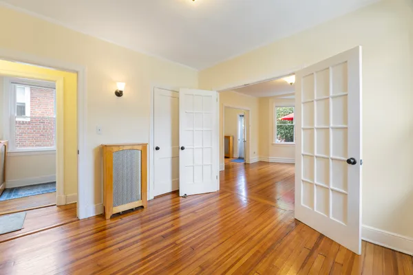 $3,500 | 216 Lakeview Place, Unit 2 | Fieldston