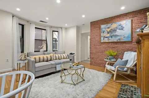 $975,000 | 103 Gainsborough Street, Unit 108, Boston, MA 02115