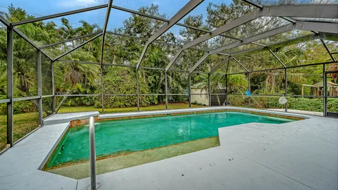 $585,000 | 1523 84th Street Northwest, Bradenton, FL 34209