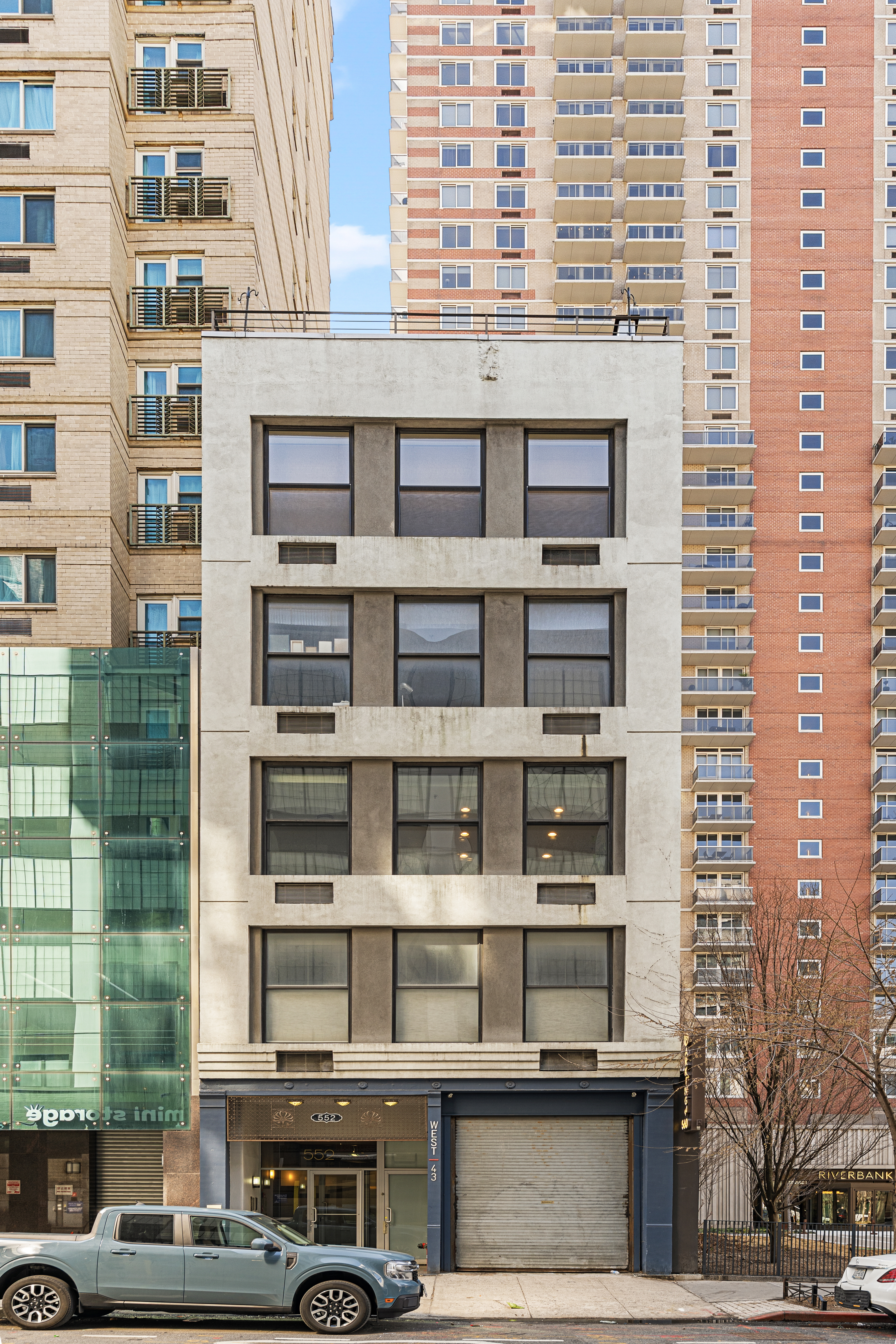 552 West 43rd Street, Unit 3A Manhattan, NY 10036 - Photo 10 of 11