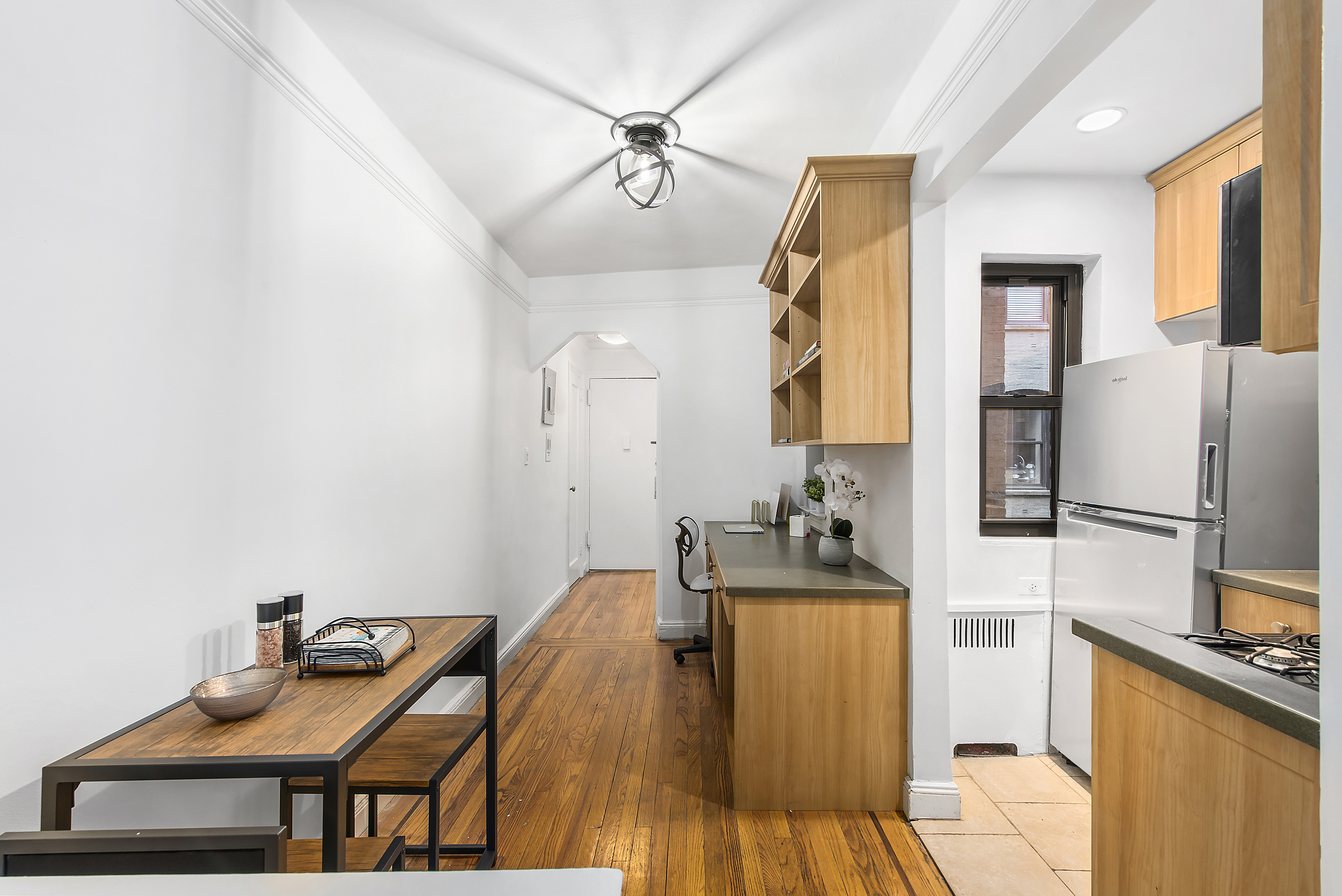 62 East 87th Street, Unit 3A Manhattan, NY 10128 - Photo 3 of 5