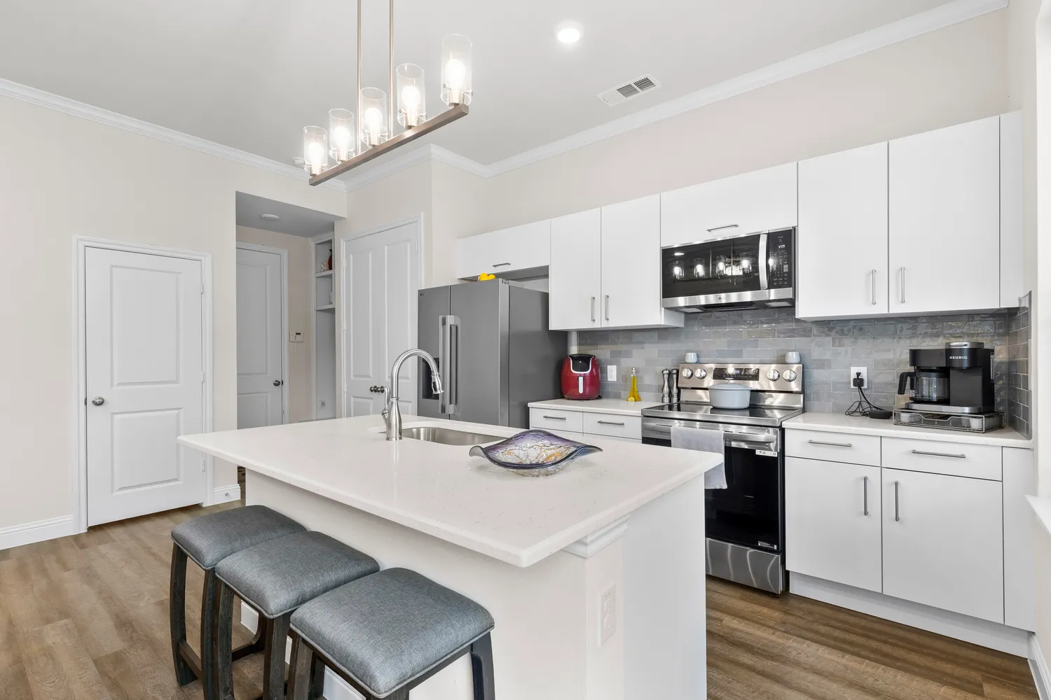 $369,900 | 6329 Mason Court, Dallas, TX 75227