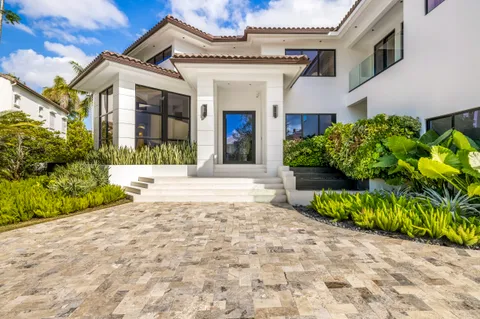$13,995,000 | 199 Caoba Court, Miami, FL 33143
