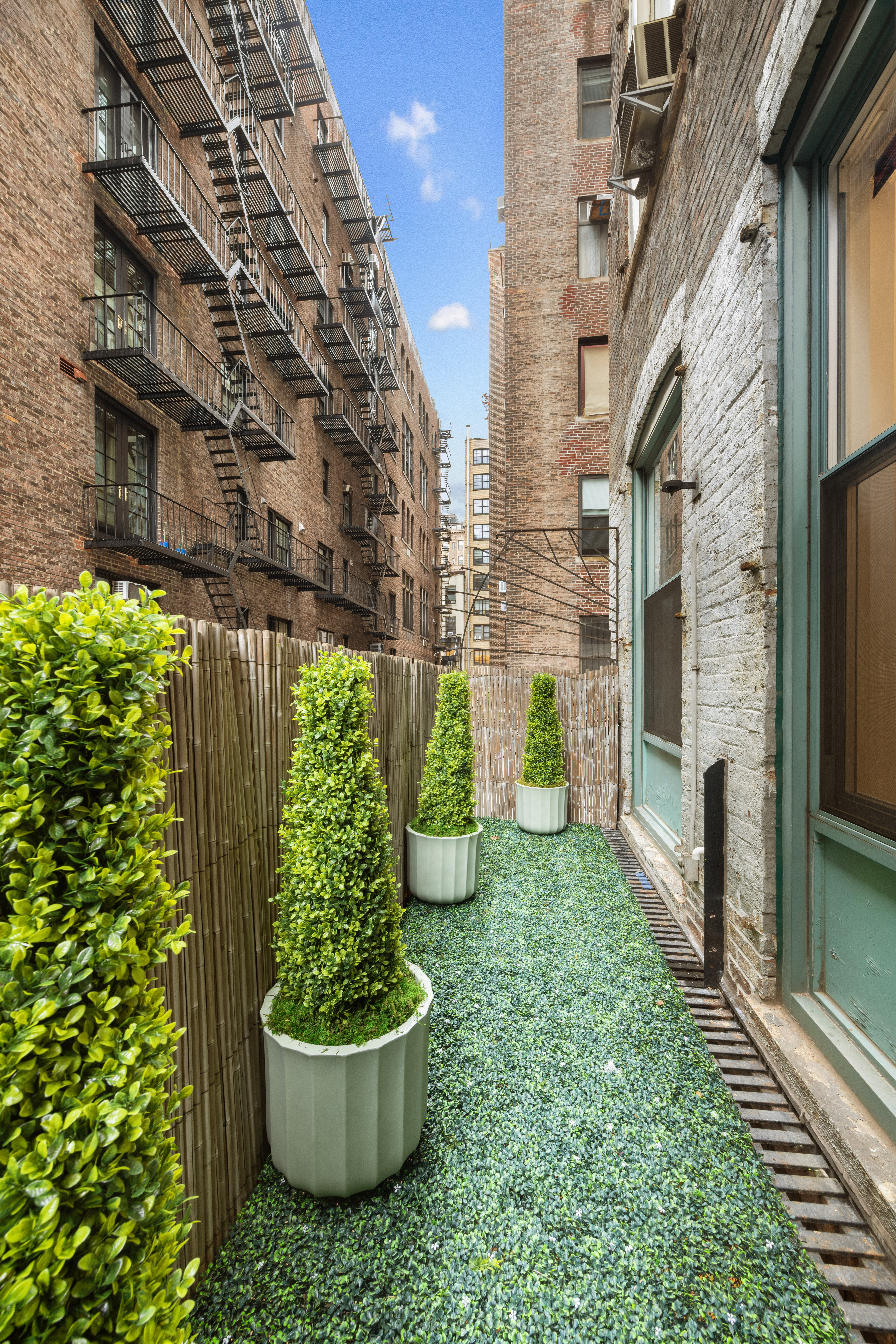 34-36 East 10th Street, Unit 2W Manhattan, NY 10003 - Photo 10 of 13 Gallery Image 10