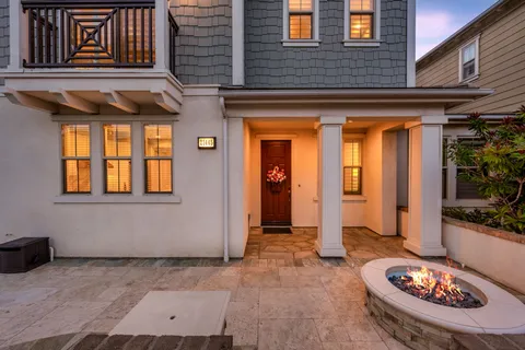 $1,379,000 | 21445 Hayley Lane, Huntington Beach, CA 92646