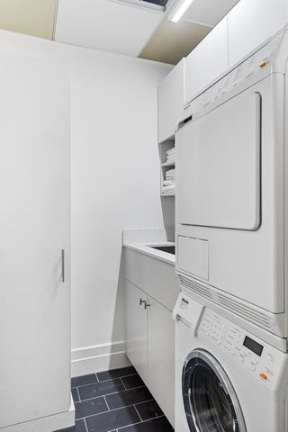 $1,625,000 | 70 Washington Street, Unit 2B | DUMBO