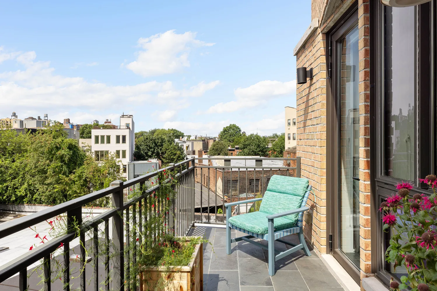 $1,950,000 | 336 Saint Marks Avenue, Unit PH5A | Prospect Heights