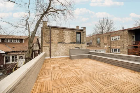 $1,565,000 | 2712 West Sunnyside Avenue, Chicago, IL 60618