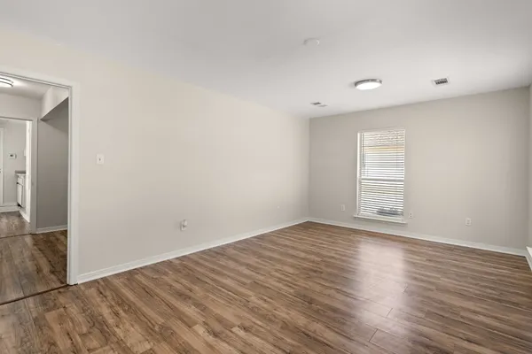 $1,100 | 2240 11th Street, Unit A, Mandeville, LA 70471