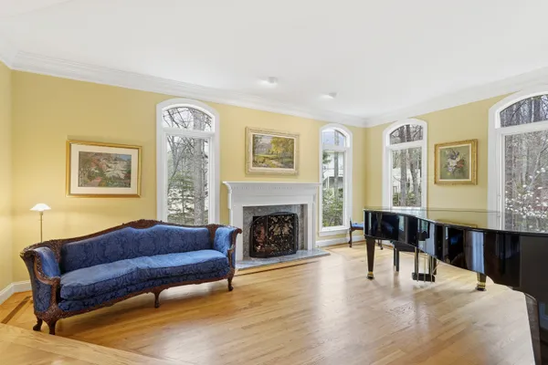 $2,200,000 | 182 River Park Drive, Great Falls, VA 22066