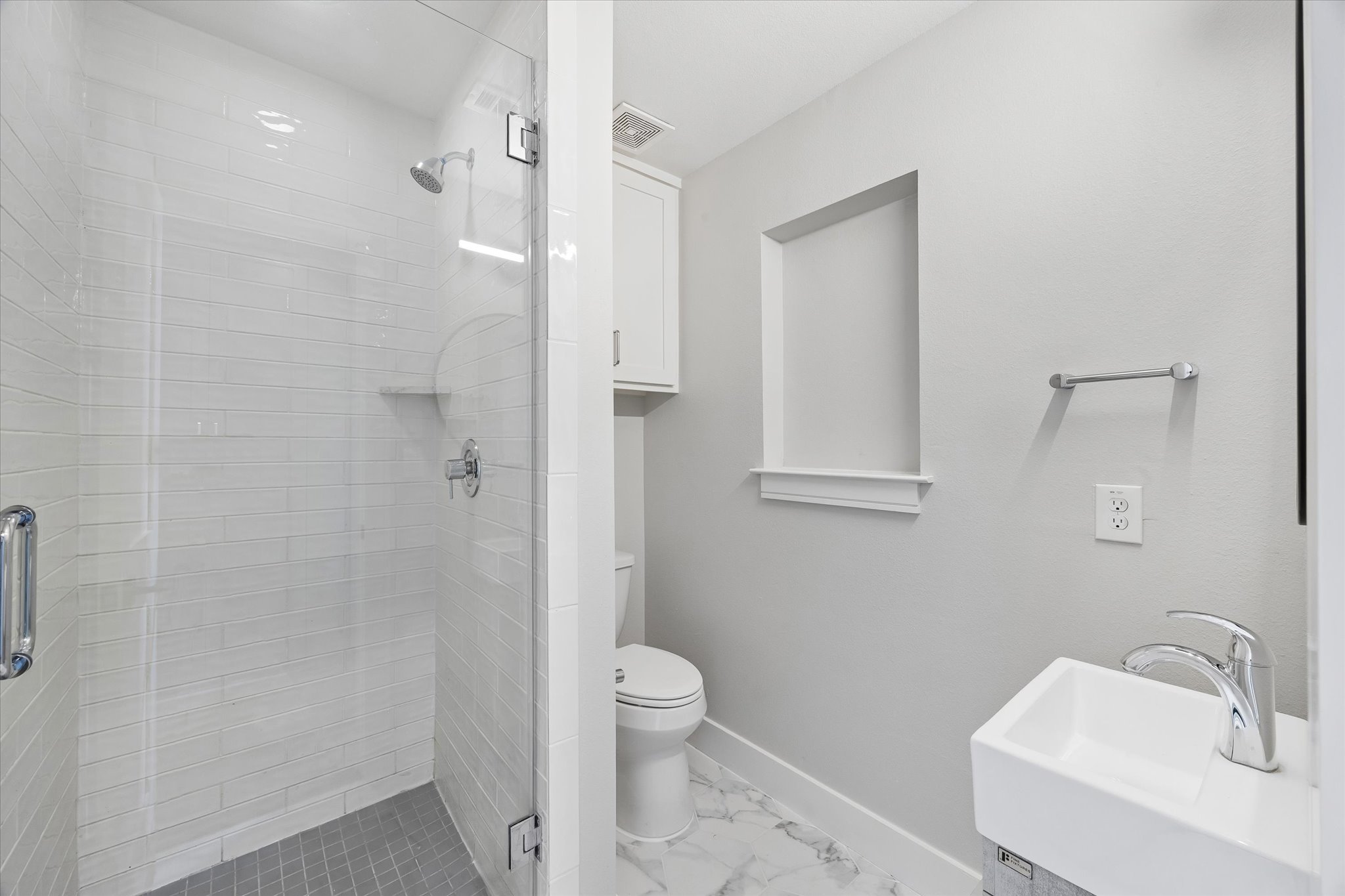 1139 Richelieu Lane Houston, TX 77018 - Photo 19 of 38 Gallery Image 19