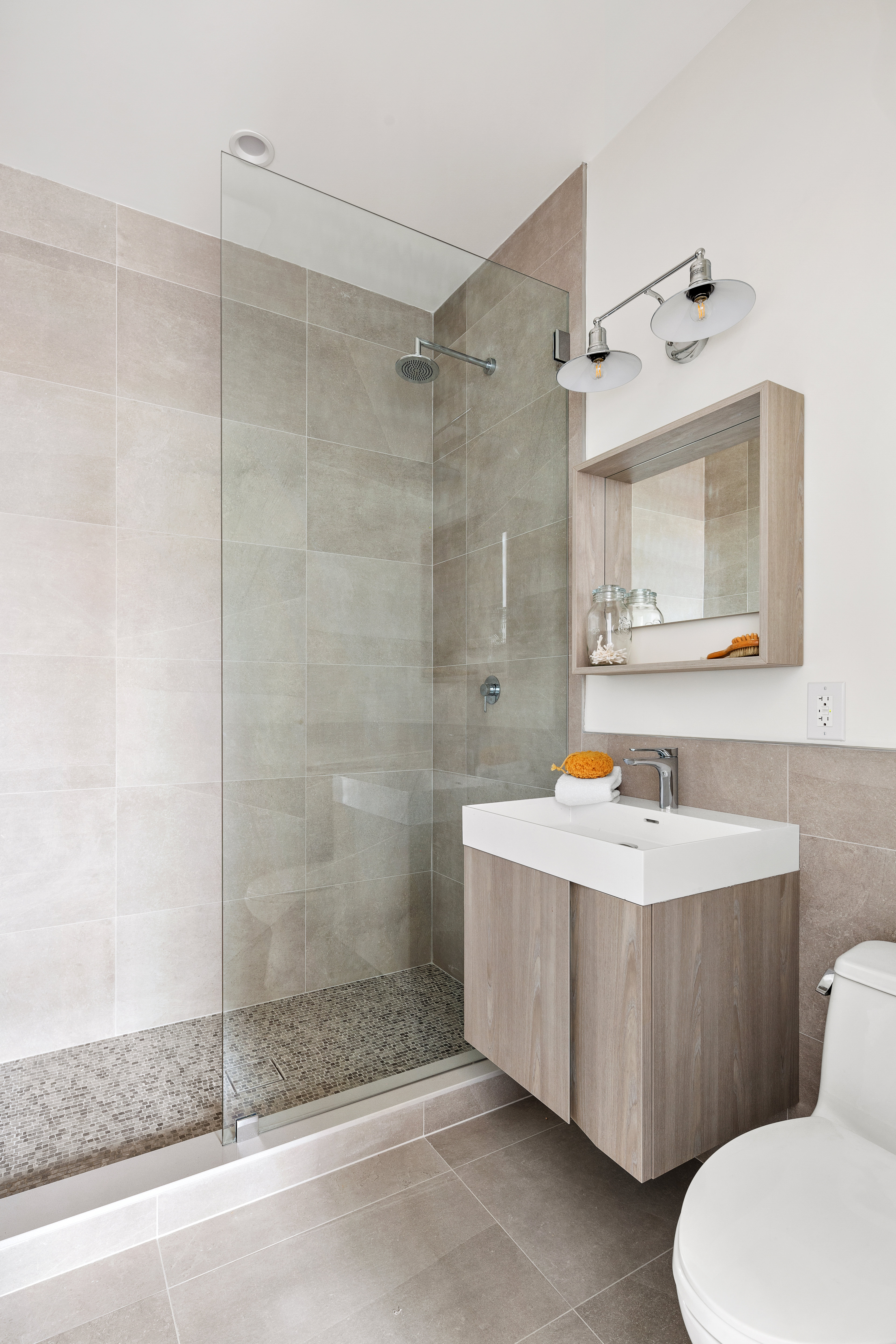 190 West Street, Unit 10 Brooklyn, NY 11222 - Photo 12 of 15