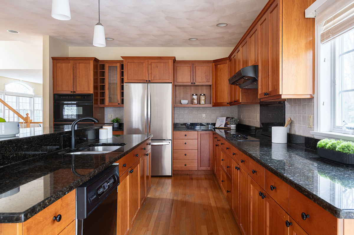 21 Bryant Road Lexington, MA 02420 - Photo 18 of 36