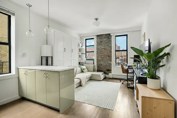 $295,000 | 48 West 138th Street, Unit 6A | Central Harlem