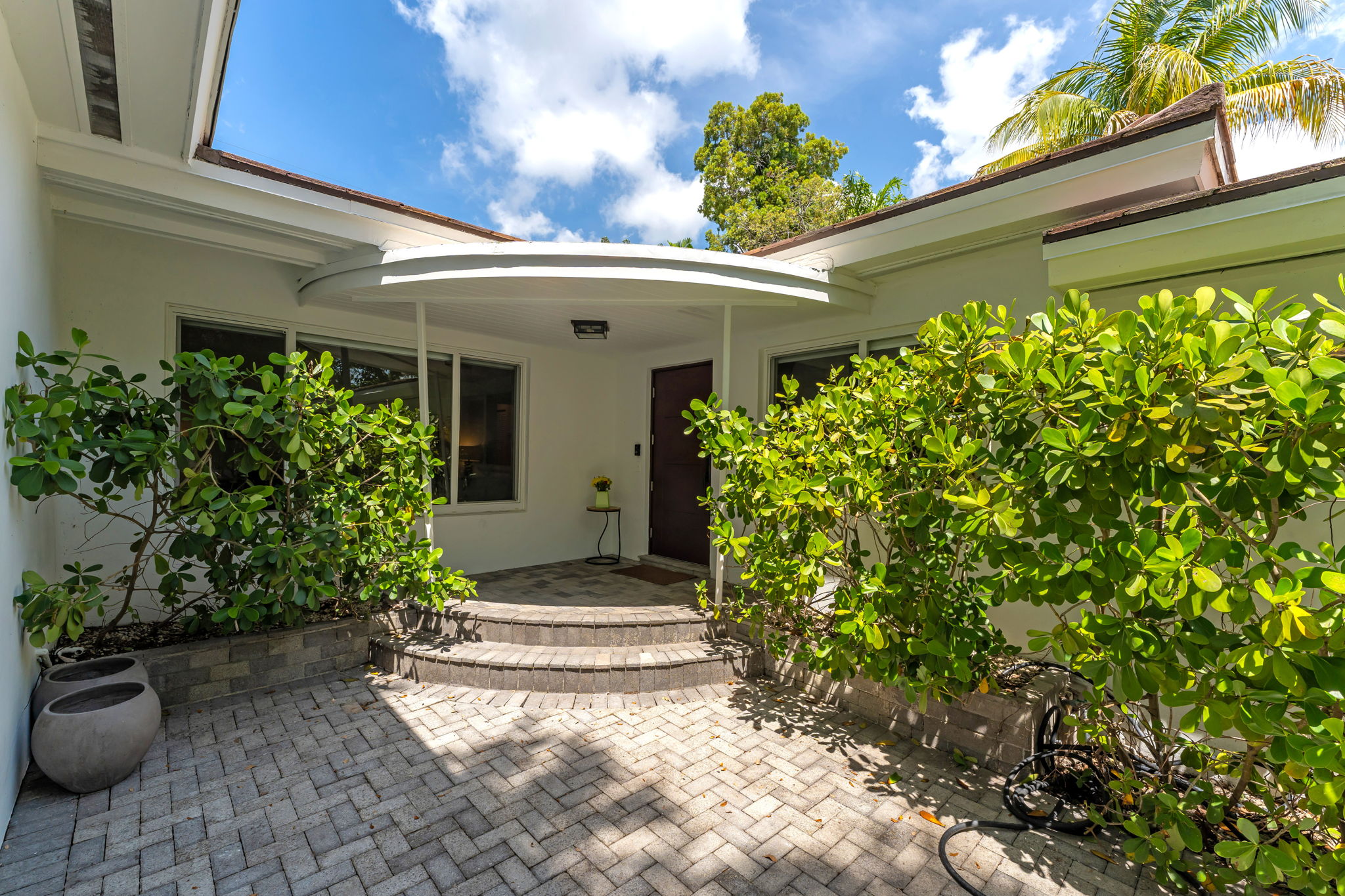 8 Pinta Road Miami, FL 33133 - Photo 2 of 21