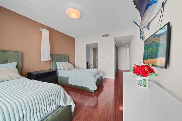 Contact Agent | 3301 Northeast 183rd Street, Unit 2606, Aventura, FL 33160