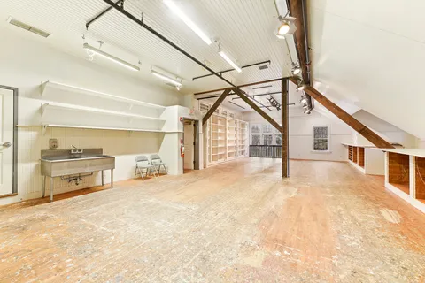 $19,000,000 | 136 Main Street, Amagansett, NY 11930