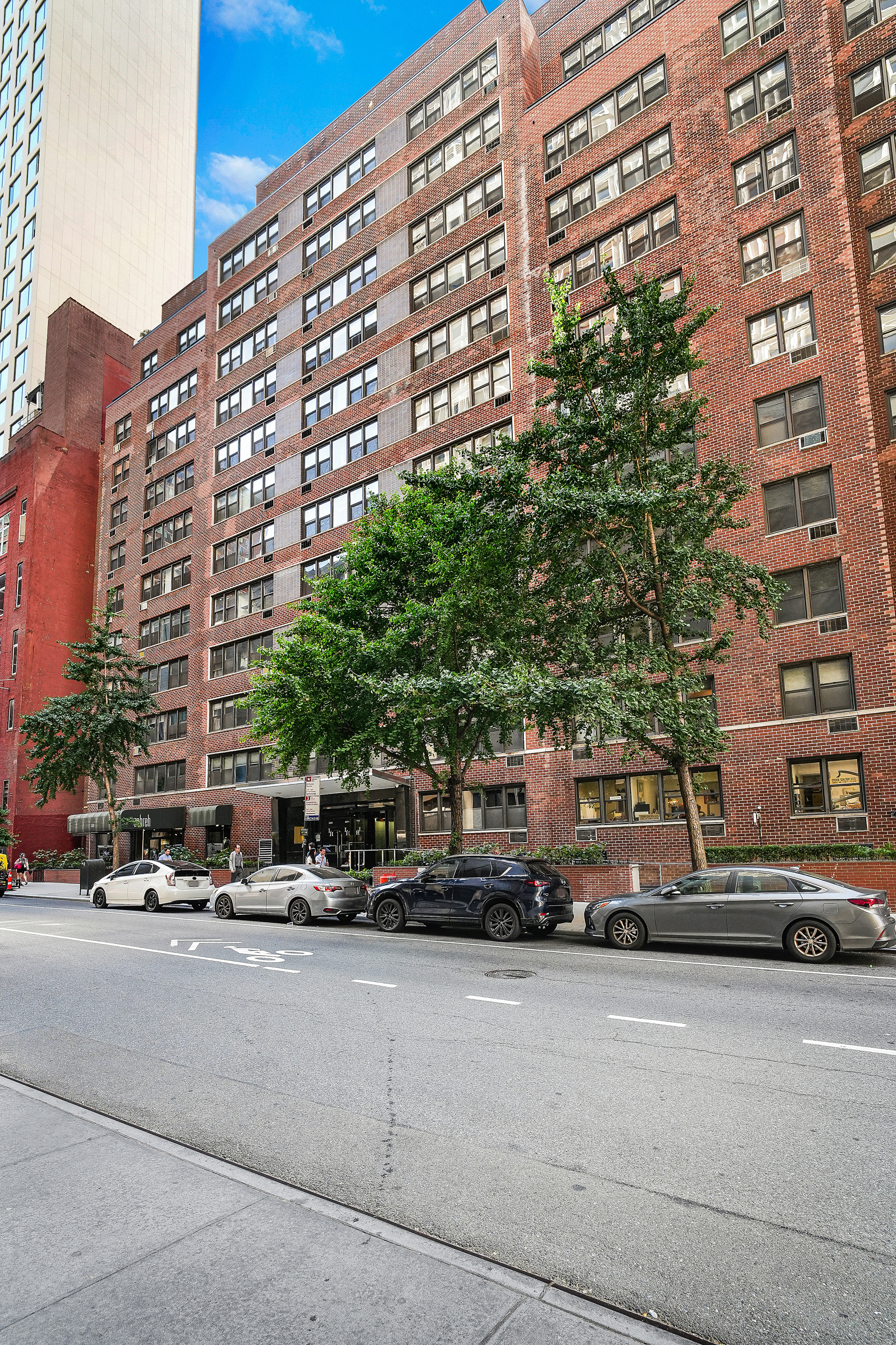 220 East 54th Street, Unit 11H Manhattan, NY 10022 - Photo 12 of 13 a building view