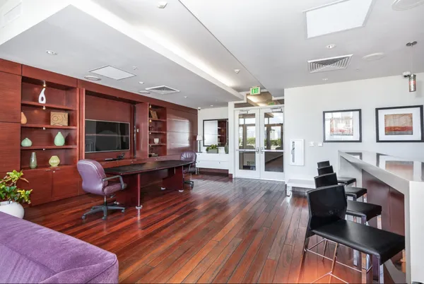 $699,000 | 1155 South Grand Avenue, Unit 401, Los Angeles, CA 90015