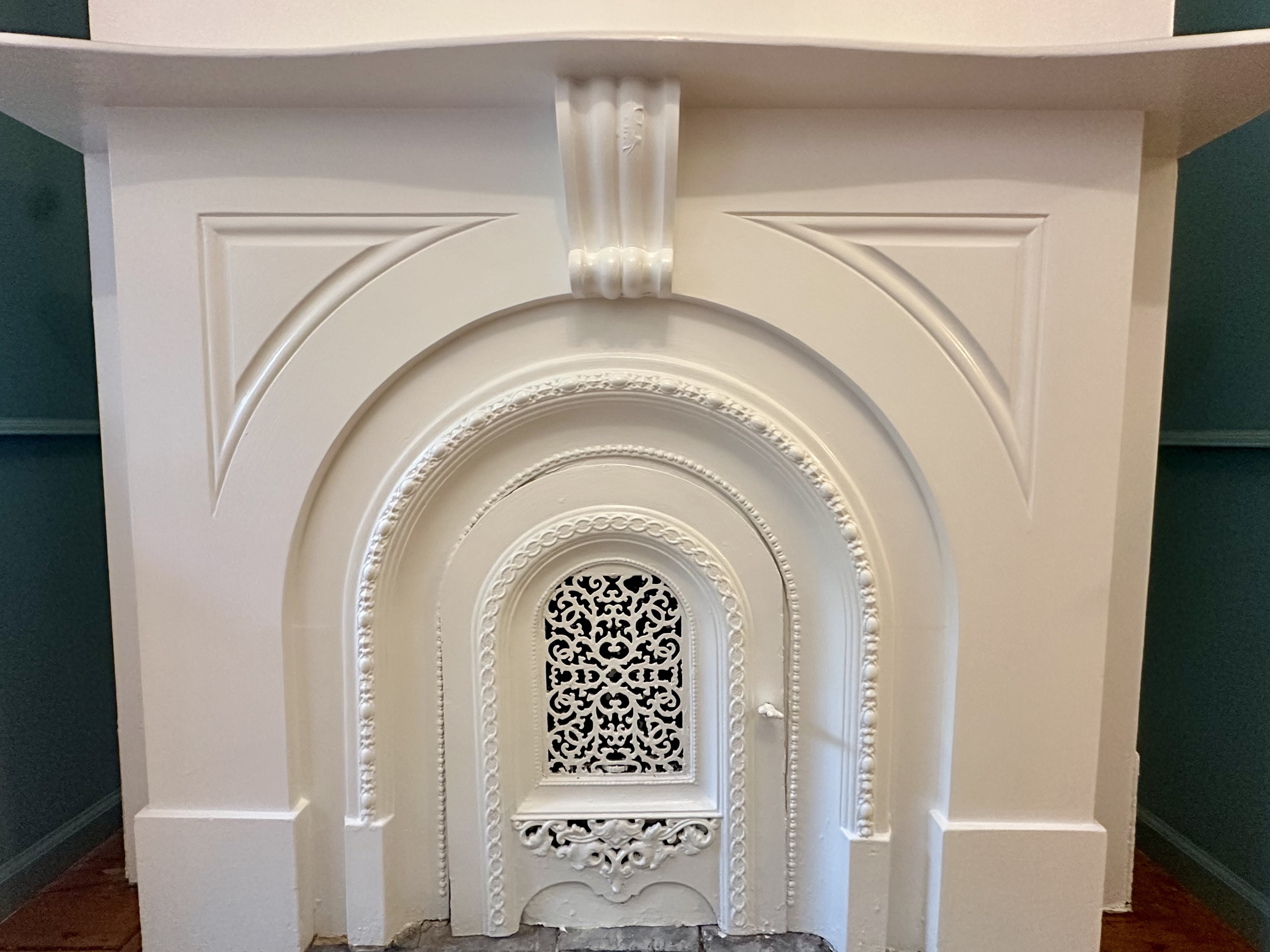 446 Sackett Street Brooklyn, NY 11231 - Photo 13 of 15 a close view of a door with washer and dryer