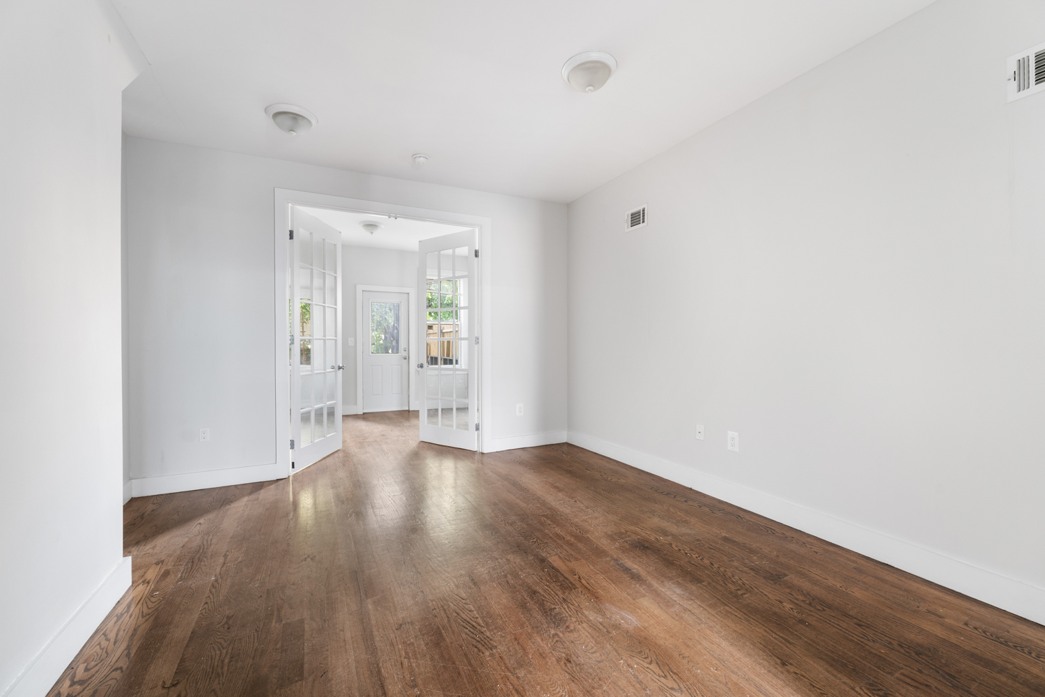 17 Grattan Street, Unit 1 Brooklyn, NY 11206 - Photo 1 of 12
