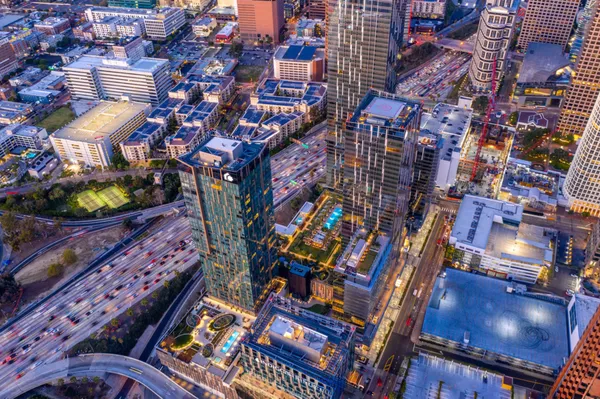 $998,000 | 889 Francisco Street, Unit 1206, Los Angeles, CA 90017