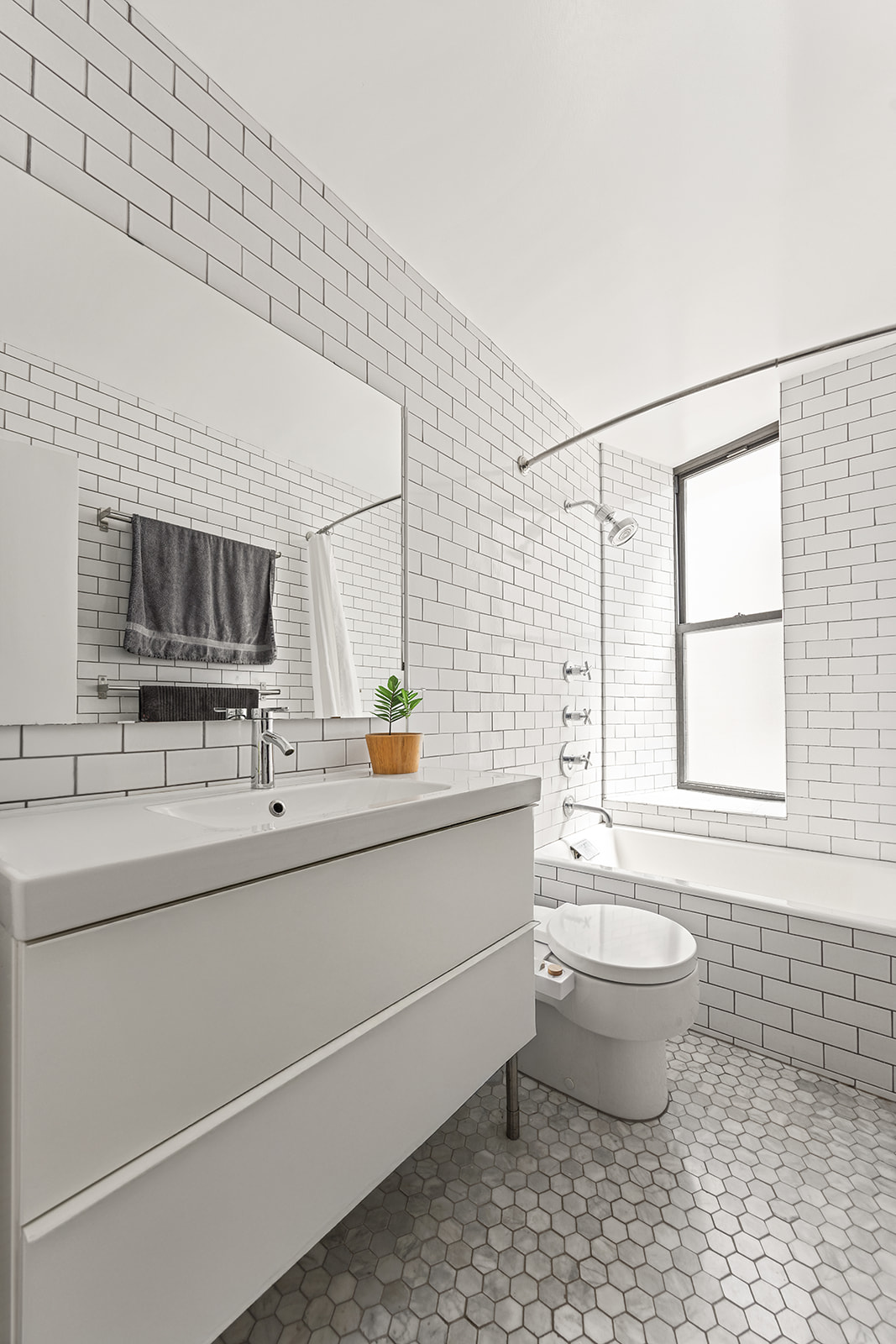 168 Sterling Place, Unit 4L Brooklyn, NY 11217 - Photo 6 of 10