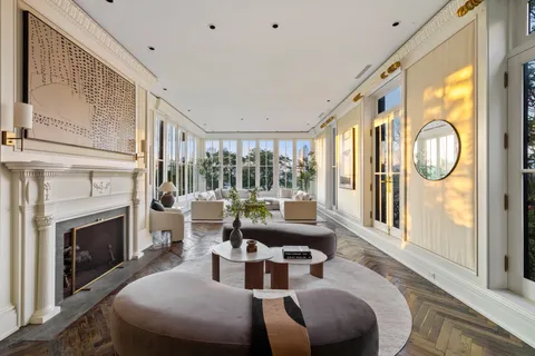 $27,500,000 | 21 Beekman Place | Midtown East