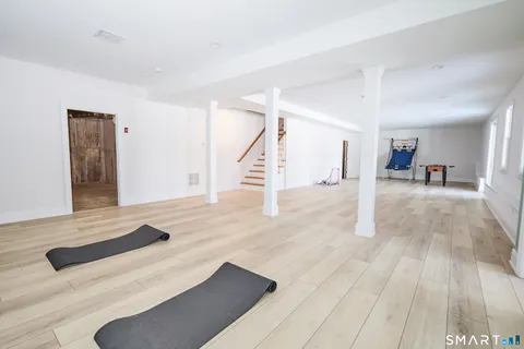 $3,000,000 | 70 Meadow Ridge Road, Fairfield, CT 06890