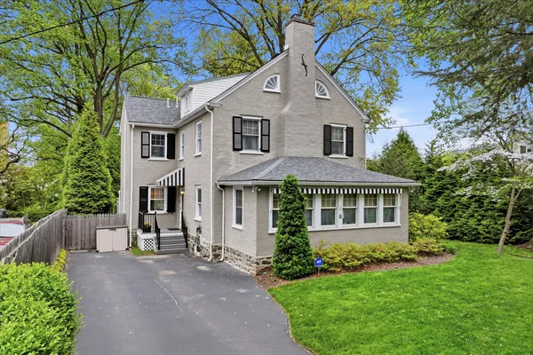 $1,395,000 | 7 Farm Road, Wayne, PA 19087