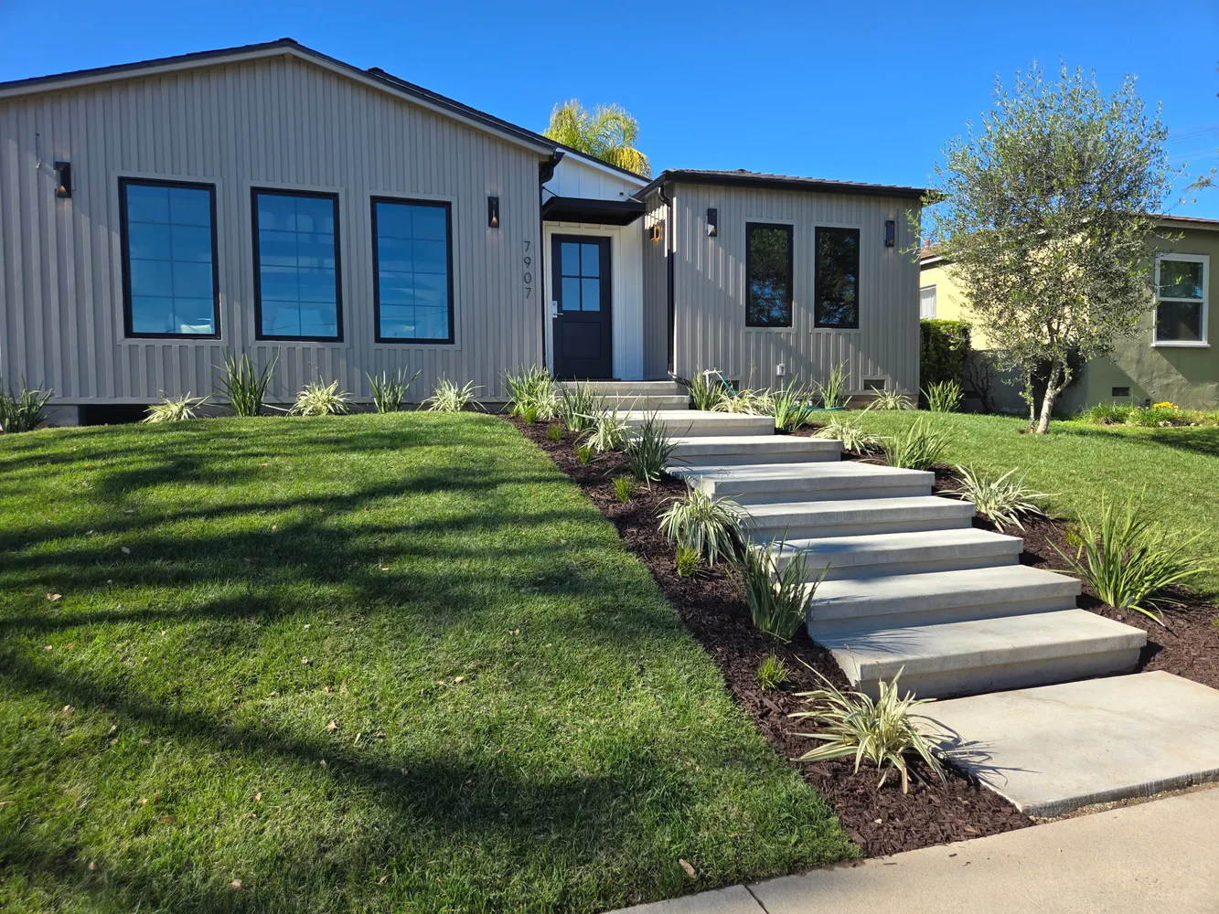 $2,499,000 | 7907 Vicksburg Avenue, Los Angeles, CA 90045