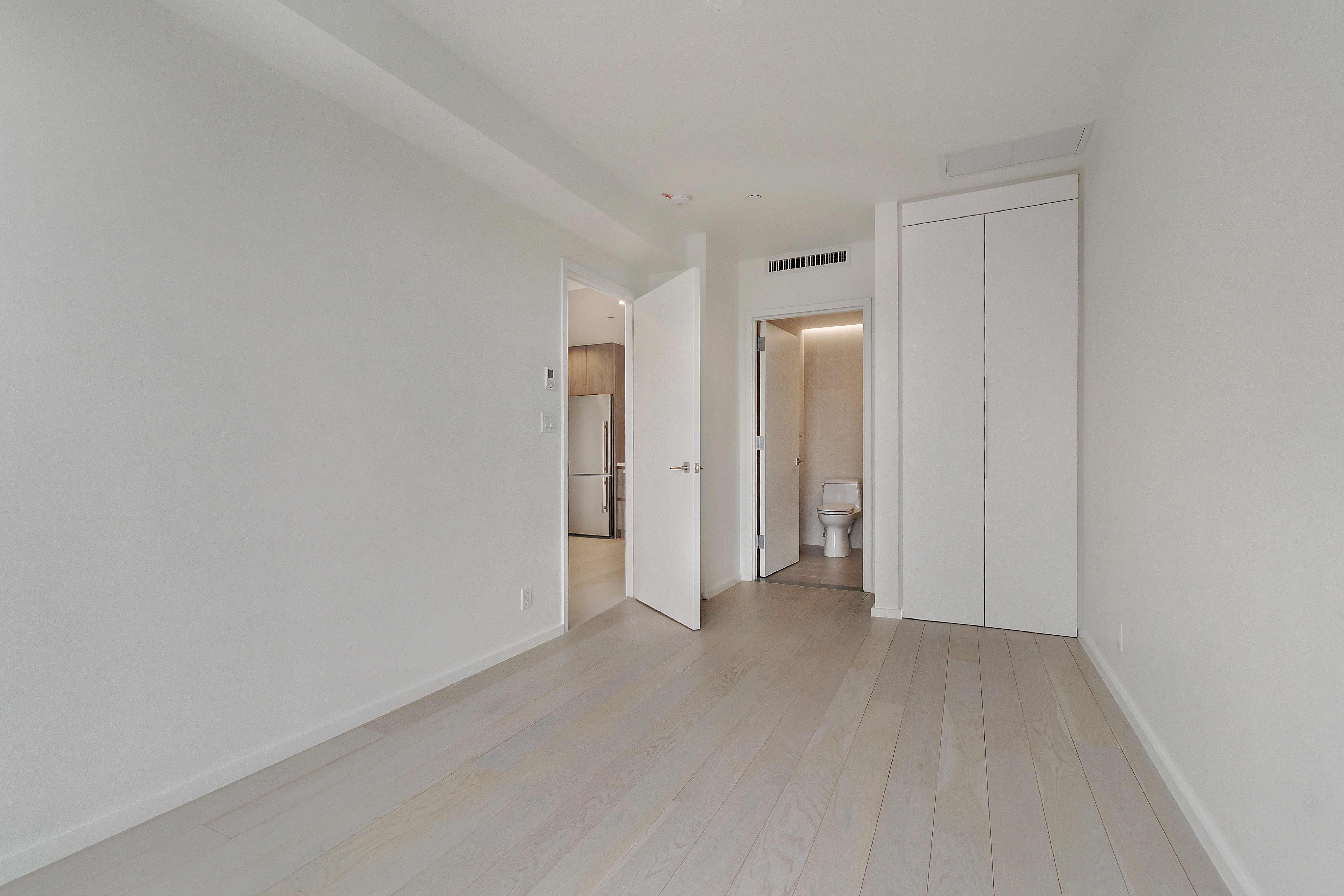 2286 Cropsey Avenue, Unit 6G Brooklyn, NY 11214 - Photo 6 of 22 a view of an empty room