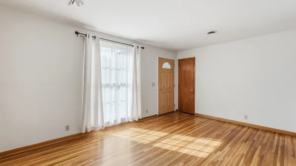 $379,000 | Des Moines Drive, Hermitage, TN 37076