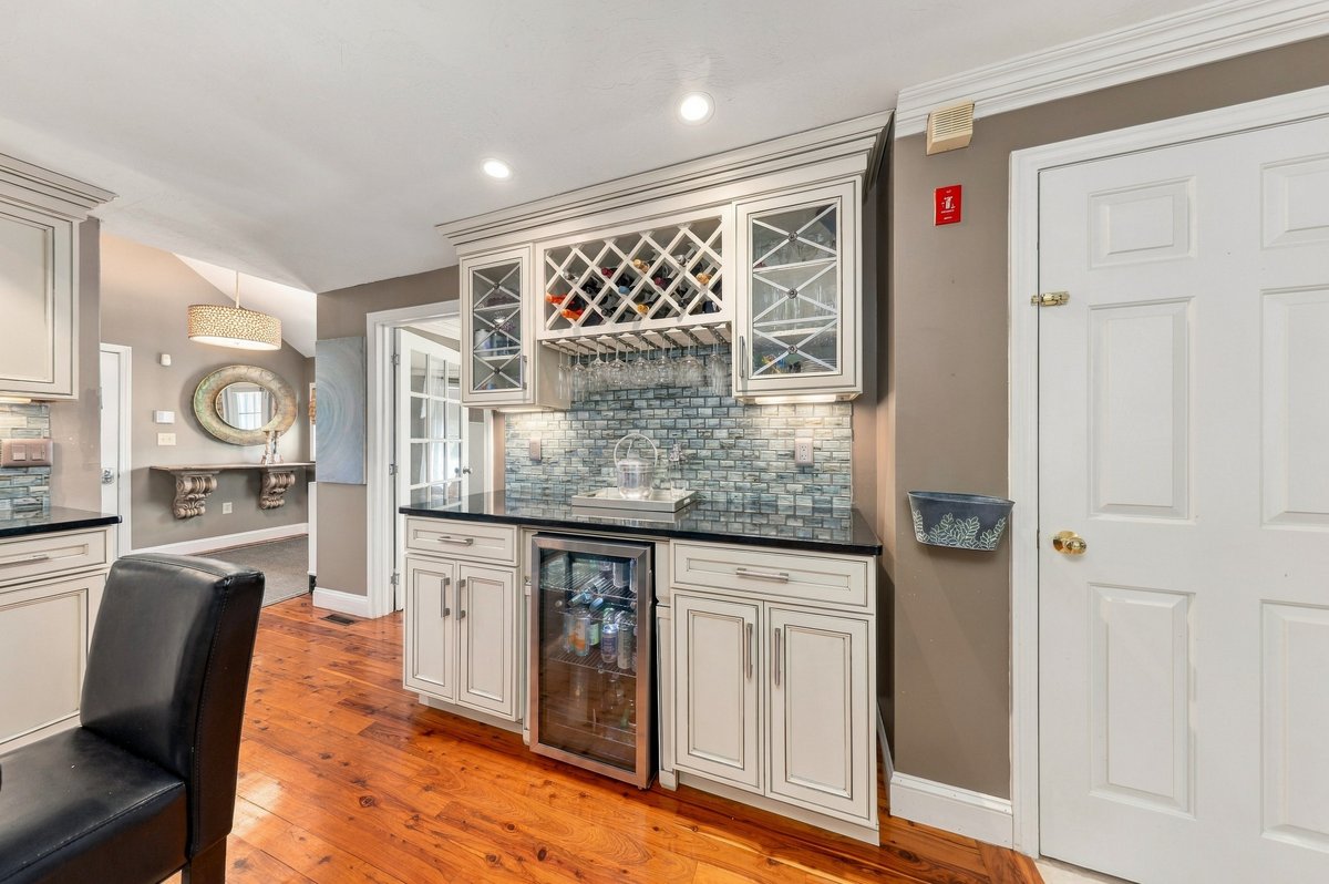 10 Reed Bent Road Rockland, MA 02370 - Photo 11 of 44 Gallery Image 11