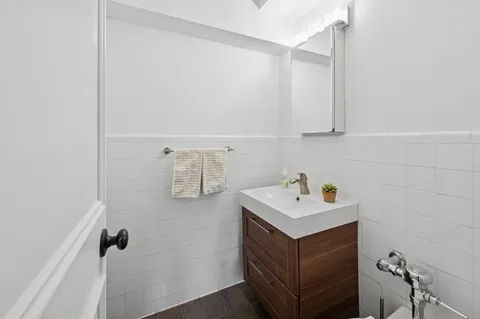 $425,000 | 4525 Henry Hudson Parkway West, Unit 506 | Riverdale