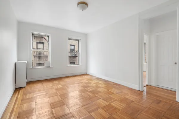 $2,700 | 187 Pinehurst Avenue, Unit 4D | Hudson Heights